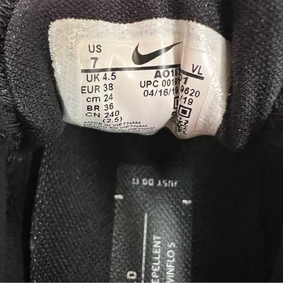 Nike Winflow 5 Zoom Utility Running Shoes - Picture 6 of 9